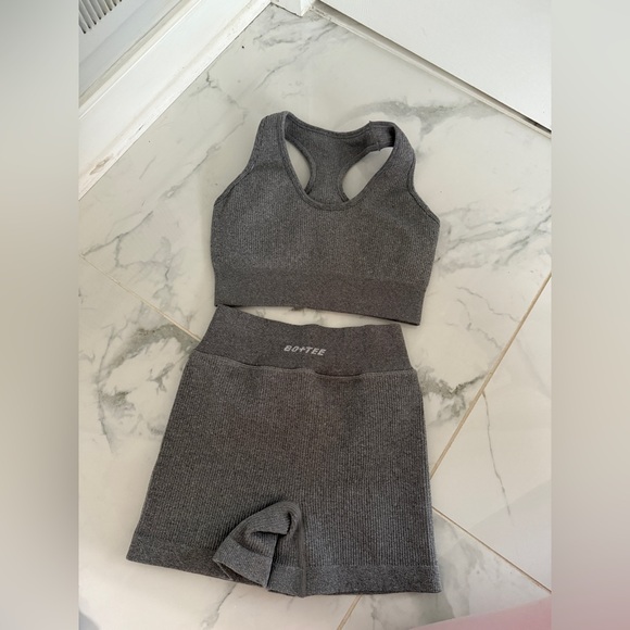 4 piece ribbed bo and tee set - Picture 7 of 9